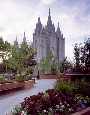 The use of the word path in the scriptures can indicate the path one must take to enter the Lord's temple. Salt Lake City Temple image via Wikimedia commons.