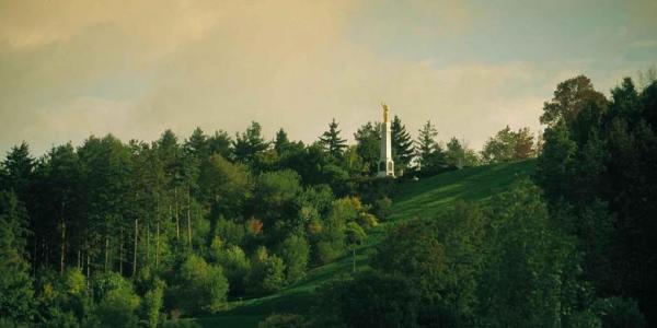 The Hill Cumorah with Angel Moroni monument, via history.lds.org.